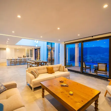 Deniz Manzarali Genis Tatil Villasi * Kaş