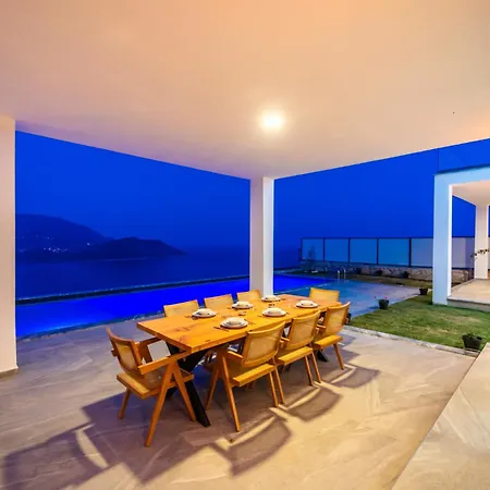 Villa Deniz Manzarali Genis Tatil Villasi Kaş