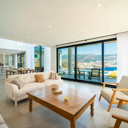 Villa Deniz Manzarali Genis Tatil Villasi Kaş