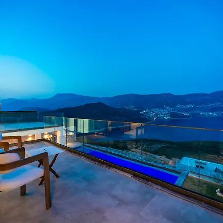 Villa Deniz Manzarali Genis Tatil Villasi Kaş